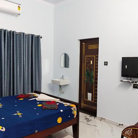 Hotel Vedhav Residency à Kânyâkumârî Extérieur photo