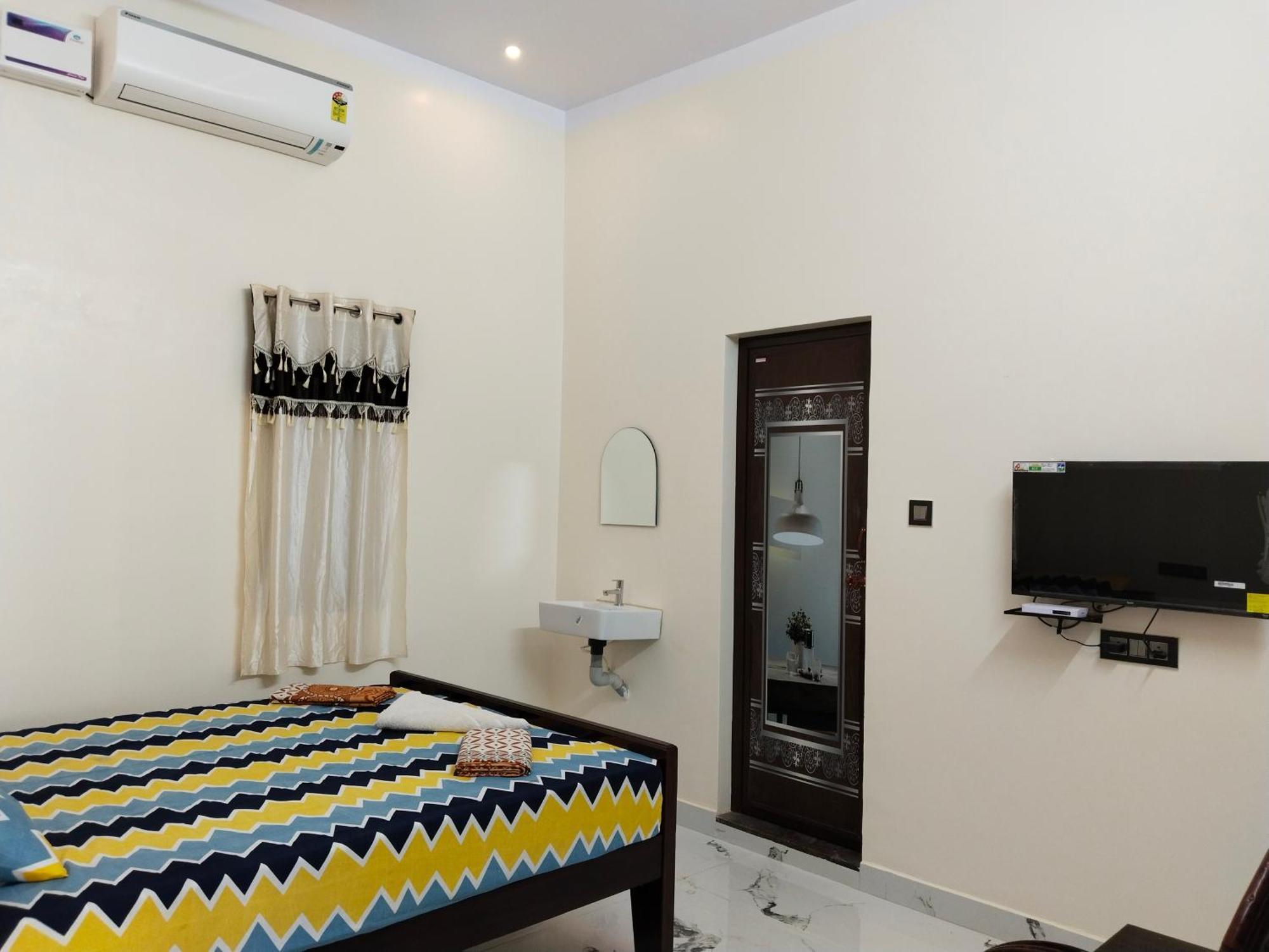 Hotel Vedhav Residency à Kânyâkumârî Extérieur photo