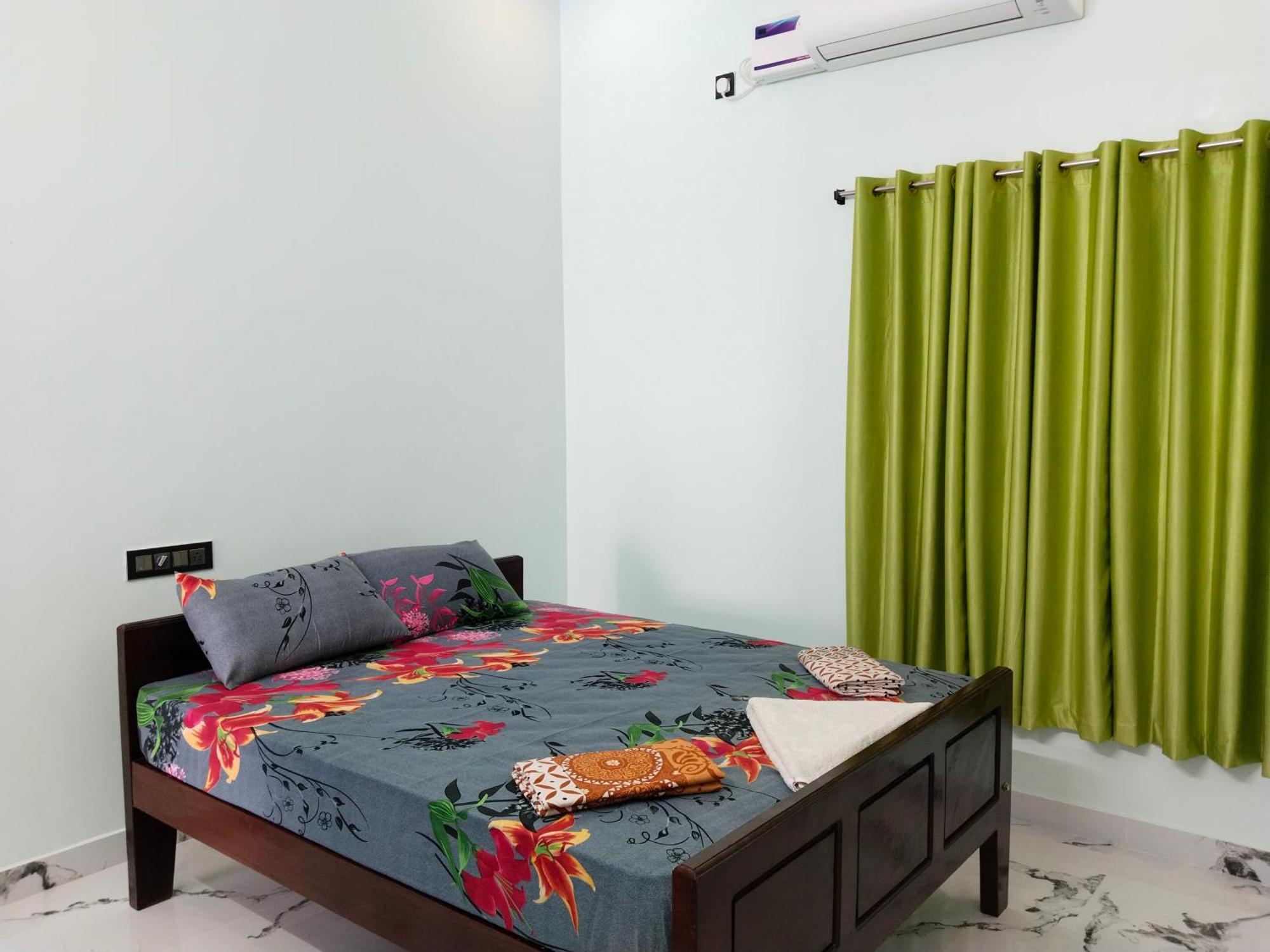 Hotel Vedhav Residency à Kânyâkumârî Extérieur photo