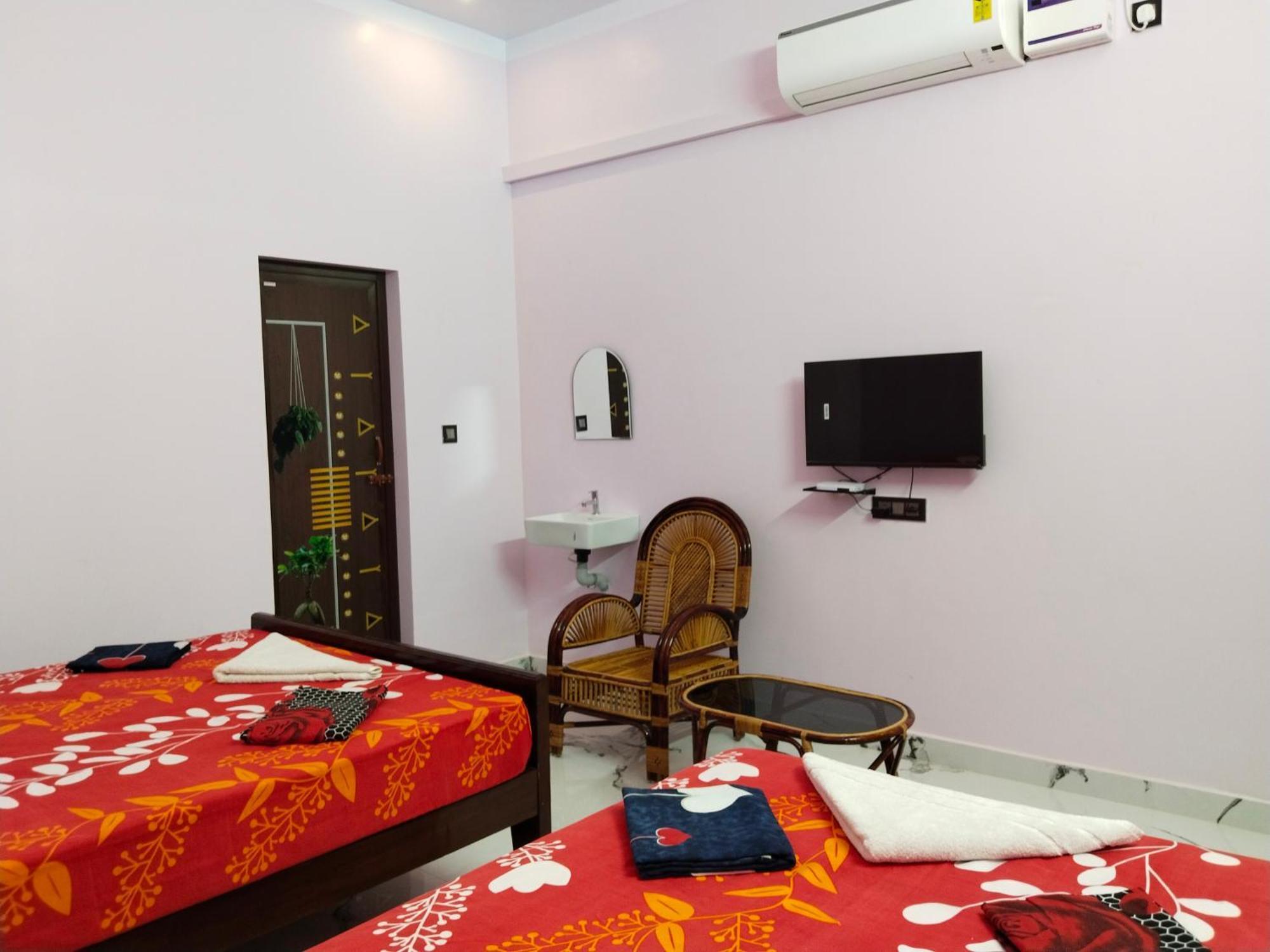 Hotel Vedhav Residency à Kânyâkumârî Extérieur photo