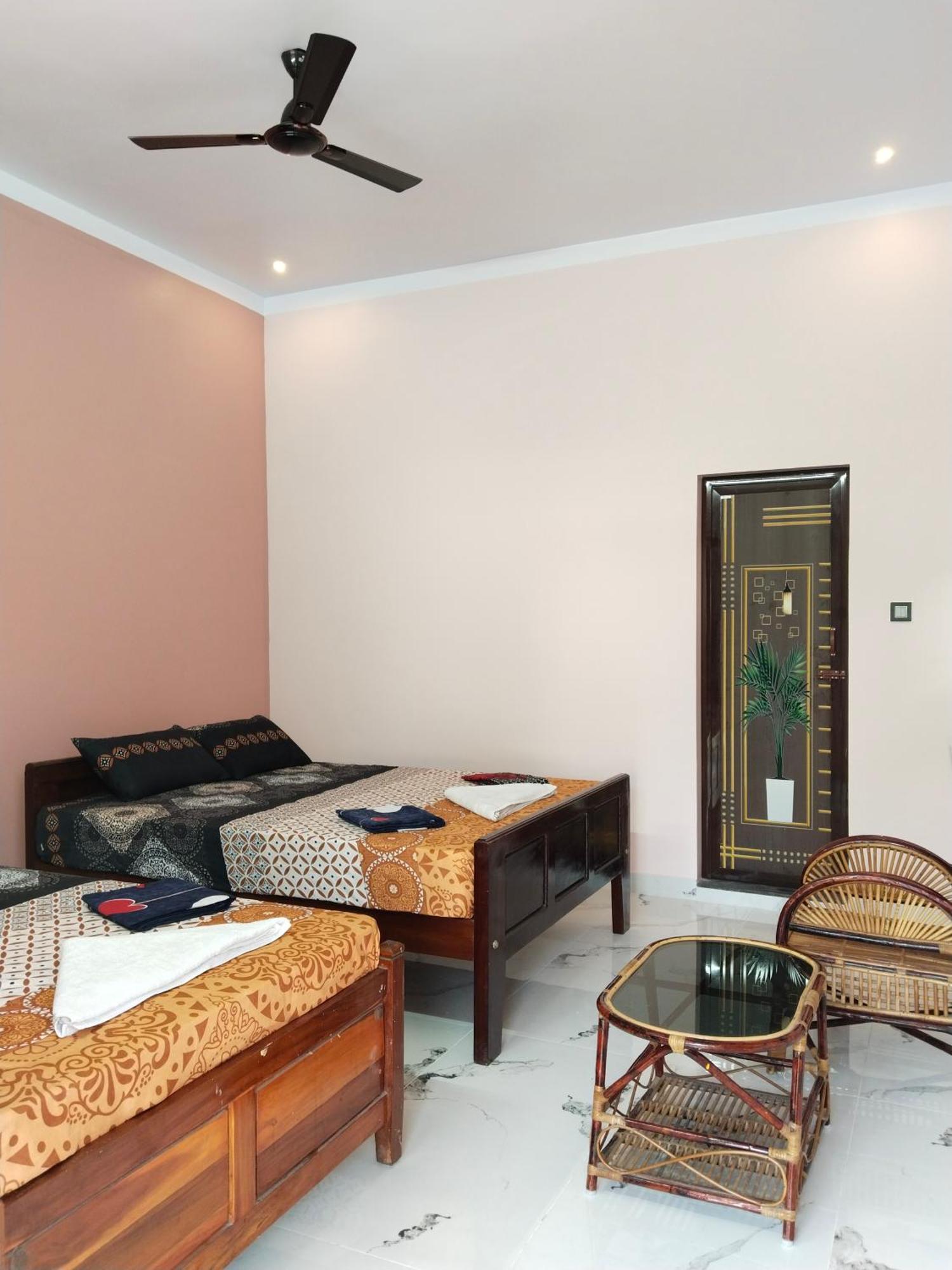 Hotel Vedhav Residency à Kânyâkumârî Extérieur photo
