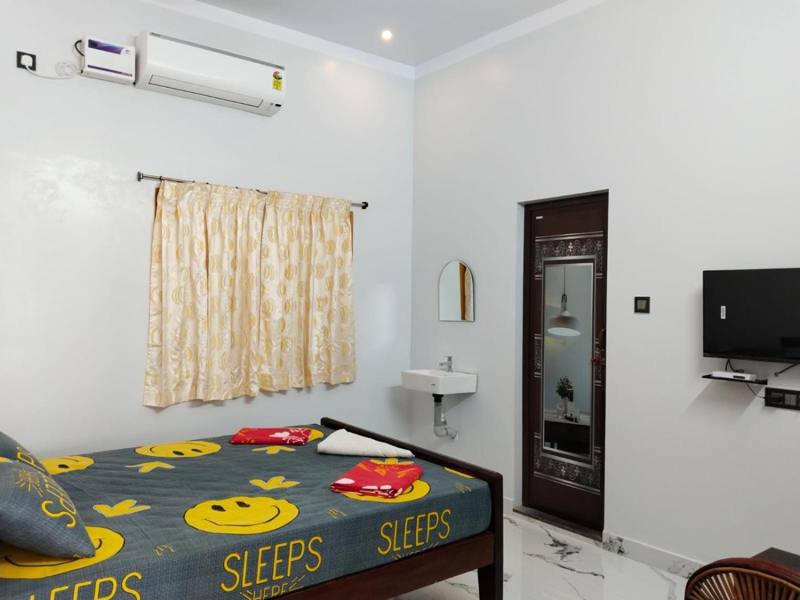 Hotel Vedhav Residency à Kânyâkumârî Extérieur photo