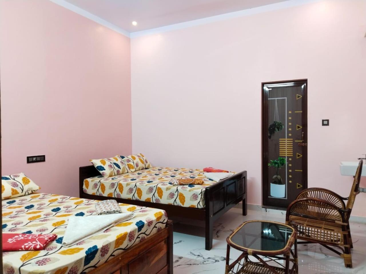 Hotel Vedhav Residency à Kânyâkumârî Extérieur photo
